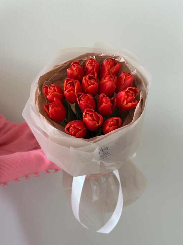 15 тюльпанов love story, артикул F1147951 - 3490 рублей, доставка по городу. Flawery - доставка цветов