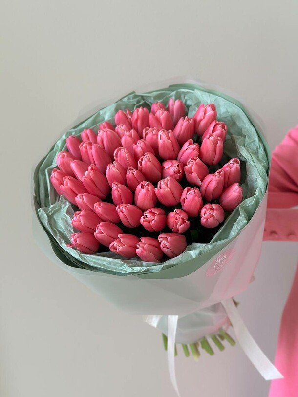 51 розовый тюльпан любимой, артикул F1389001 - 10690 рублей, доставка по городу. Flawery - доставка цветов