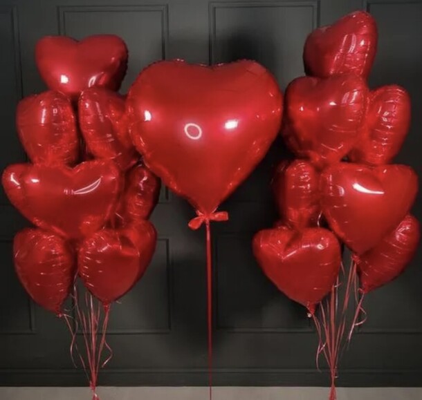 Набор воздушных сердец красных, артикул F1379559 - 15990 рублей, доставка по городу. Flawery - доставка цветов