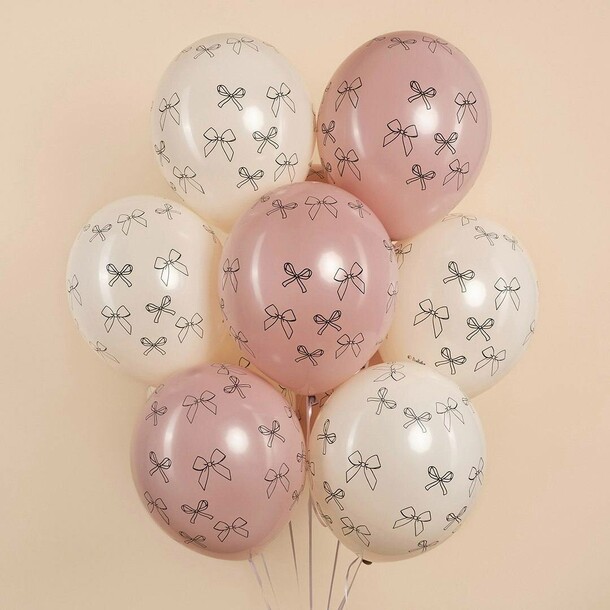 Набор воздушных шаров с бантиками, артикул F1405987 - 2500 рублей, доставка по городу. Flawery - доставка цветов