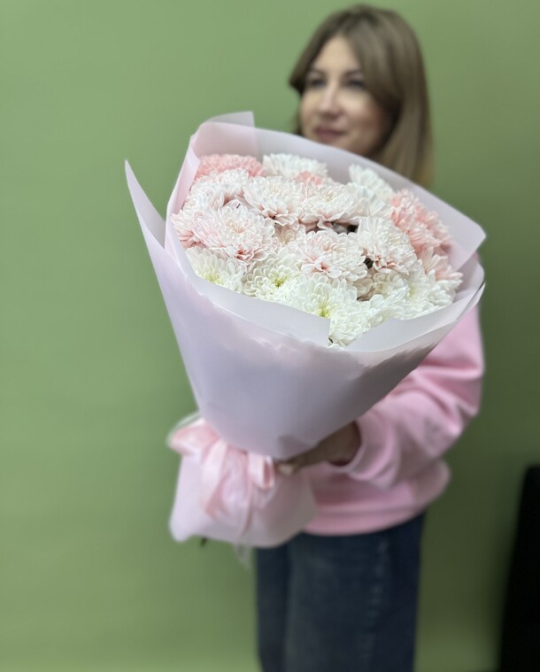 Очаровательной, артикул F1384294 - 4500 рублей, доставка по городу. Flawery - доставка цветов