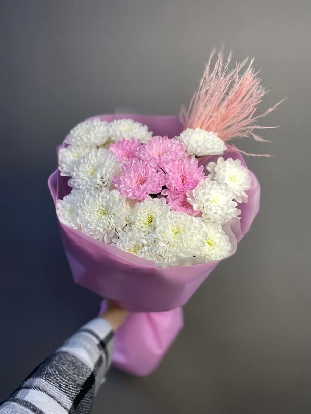 Кругляш 5 хризантем, артикул F1332576 - 3900 рублей, доставка по городу. Flawery - доставка цветов