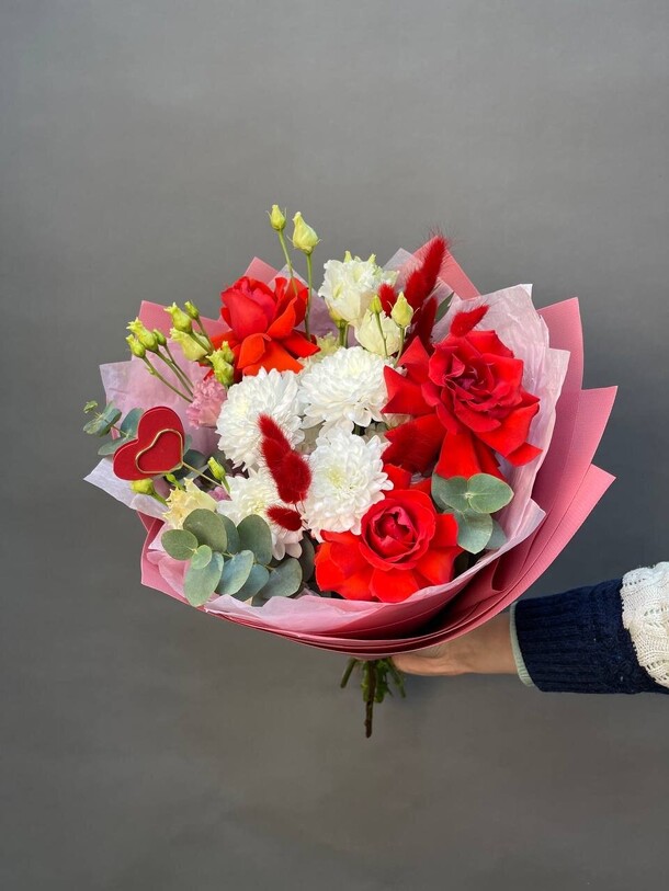 Страстный ❤️, артикул F1521355 - 6800 рублей, доставка по городу. Flawery - доставка цветов