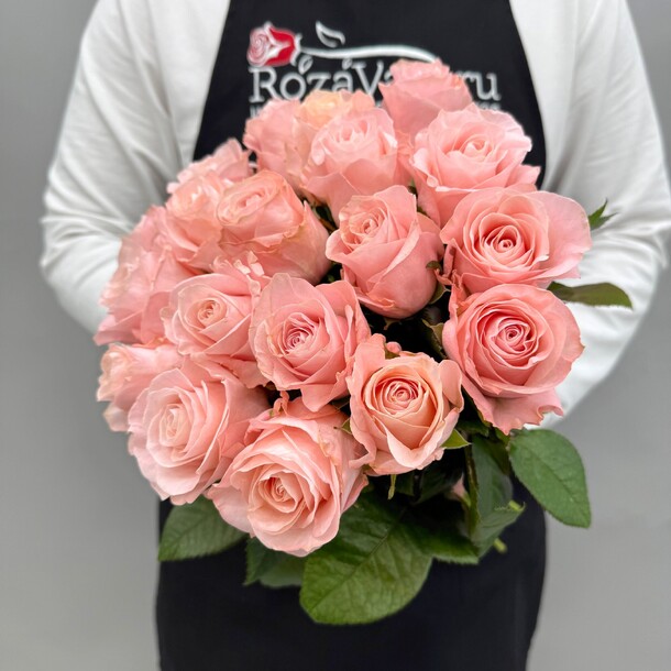 Розы саида 19 штук в букете 40 см q183, артикул F1499786 - 5100 рублей, доставка по городу. Flawery - доставка цветов