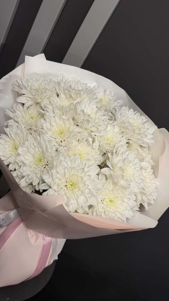 Букет хризантема, артикул F1479546 - 2000 рублей, доставка по городу. Flawery - доставка цветов