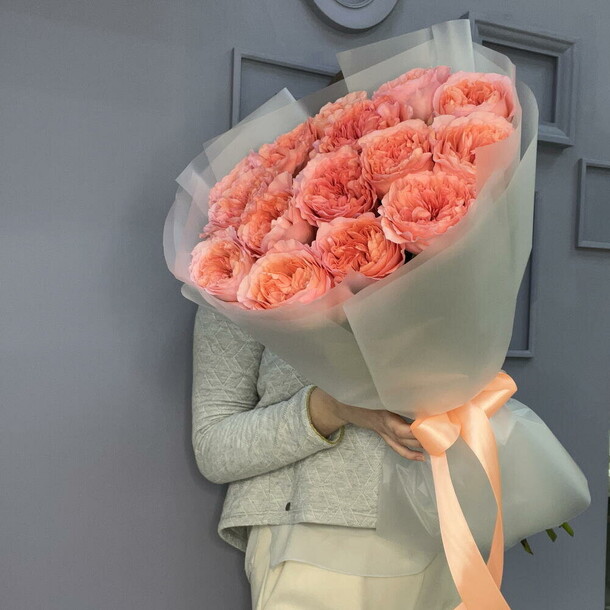 Пионовидные розы 15 шт, артикул F1490645 - 6250 рублей, доставка по городу. Flawery - доставка цветов