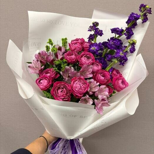 Букет маттиола роза альстромерия, артикул F1483360 - 5777 рублей, доставка по городу. Flawery - доставка цветов