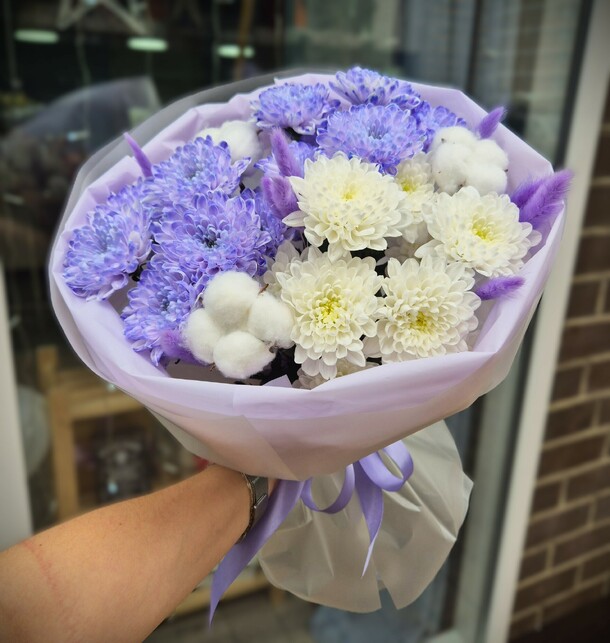 Хризантема с хлопком, артикул F1517554 - 3850 рублей, доставка по городу. Flawery - доставка цветов