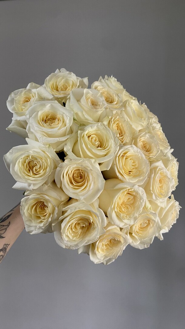 Ароматная роза канделайт ⭐️, артикул F1491346 - 10286 рублей, доставка по городу. Flawery - доставка цветов