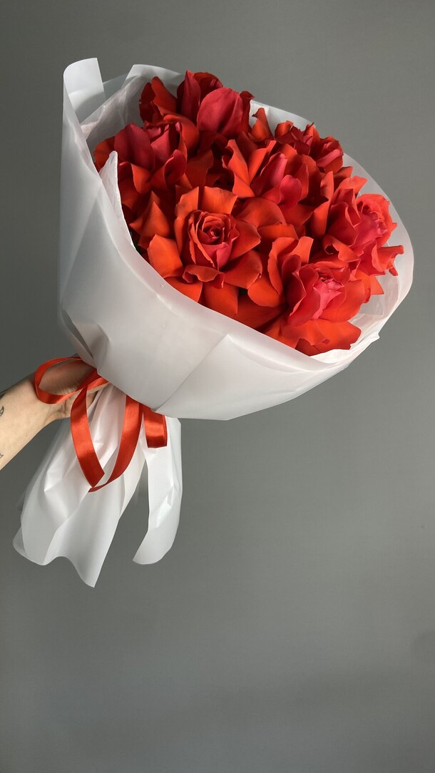 Французская роза 7шт🌹, артикул F1491513 - 4840 рублей, доставка по городу. Flawery - доставка цветов