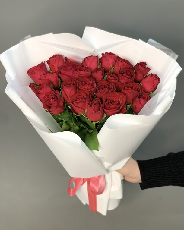 Монобукет из роз, артикул F1276230 - 6442 рублей, доставка по городу. Flawery - доставка цветов