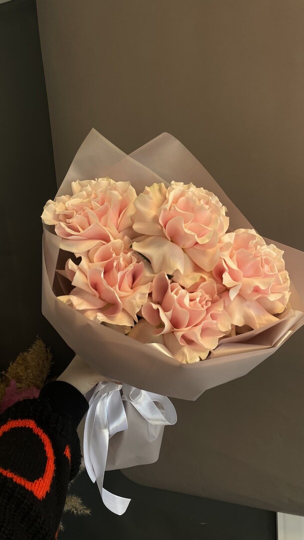 Букет французских роз, артикул F1506769 - 1900 рублей, доставка по городу. Flawery - доставка цветов