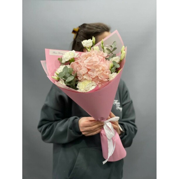 Букет звездный свет, артикул F1270531 - 4950 рублей, доставка по городу. Flawery - доставка цветов