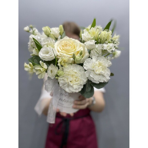 Композиция амелия, артикул F1270570 - 5150 рублей, доставка по городу. Flawery - доставка цветов