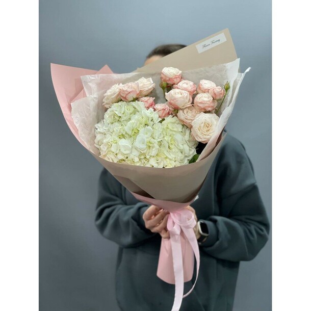 Букет белый аромат, артикул F1270575 - 6400 рублей, доставка по городу. Flawery - доставка цветов