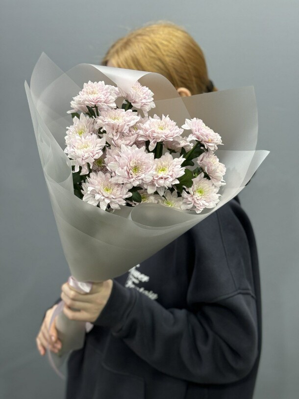 Букет из хризантемы, артикул F1348282 - 2750 рублей, доставка по городу. Flawery - доставка цветов