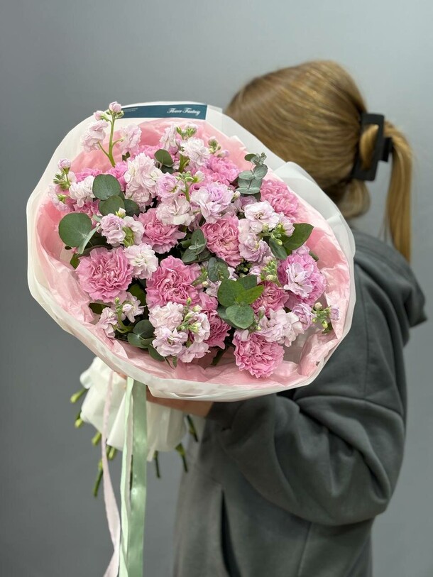 Букет мечта, артикул F1348951 - 12384 рублей, доставка по городу. Flawery - доставка цветов