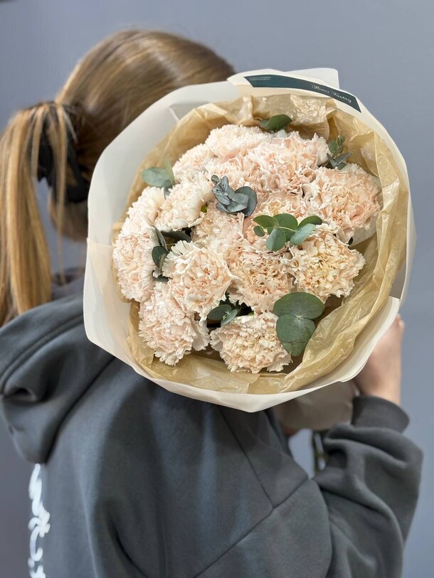 Букет брют, артикул F1348966 - 5400 рублей, доставка по городу. Flawery - доставка цветов