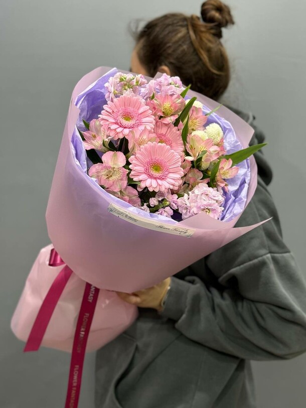 Букет маргарита, артикул F1373397 - 4650 рублей, доставка по городу. Flawery - доставка цветов