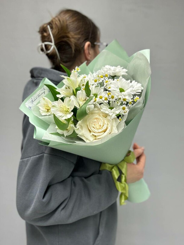 Букет екатерина, артикул F1379170 - 2800 рублей, доставка по городу. Flawery - доставка цветов