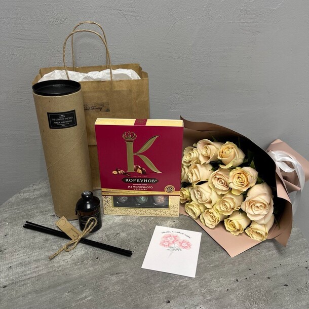 Подарочный набор №5, артикул F1380181 - 6650 рублей, доставка по городу. Flawery - доставка цветов