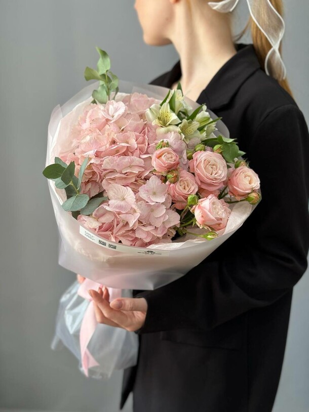 Букет розовая мечта, артикул F1454621 - 4300 рублей, доставка по городу. Flawery - доставка цветов