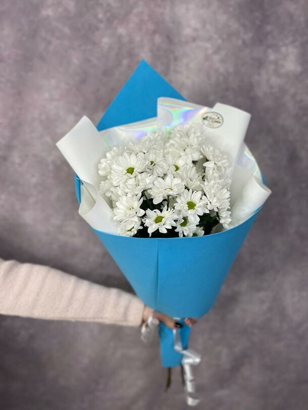 Монобукет из кустовой хризантемы, артикул F1205662 - 5023 рублей, доставка по городу. Flawery - доставка цветов