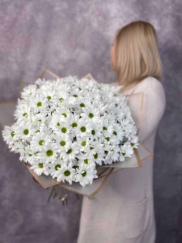 Монобукет из кустовой хризантемы, артикул F1216054 - 28058 рублей, доставка по городу. Flawery - доставка цветов