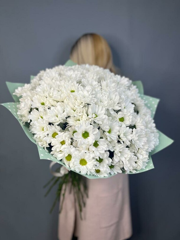 Букет из кустовой хризантемы, артикул F1229895 - 27359 рублей, доставка по городу. Flawery - доставка цветов