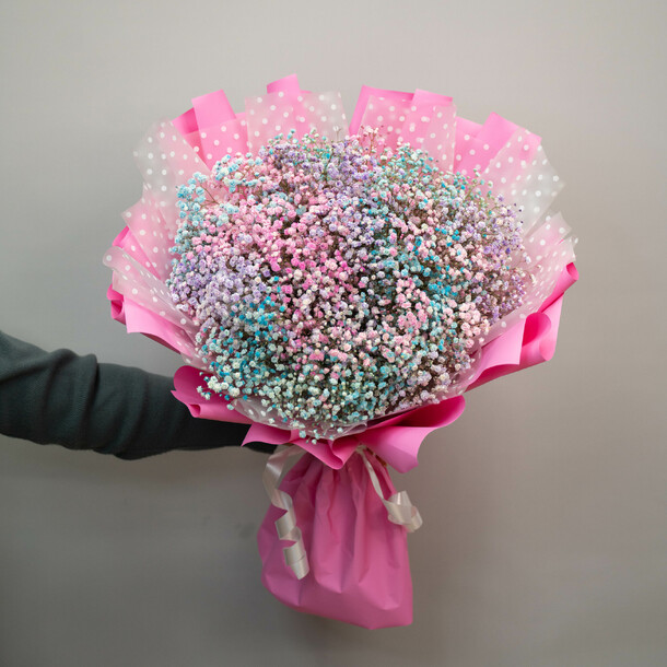 Букет из гипсофилы радужной, артикул F1339412 - 23477 рублей, доставка по городу. Flawery - доставка цветов