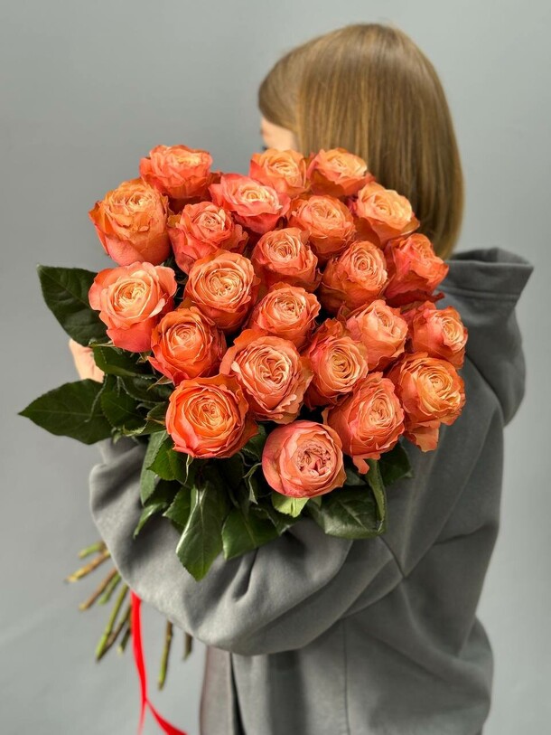 Букет из пионовидных роз сорта кахала, артикул F1447530 - 11200 рублей, доставка по городу. Flawery - доставка цветов