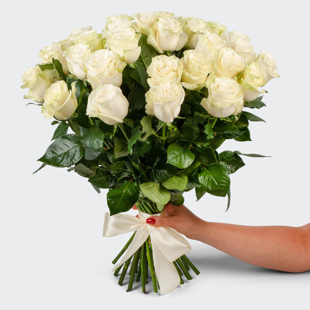 Букет из роз мондиаль, артикул F1408128 - 12990 рублей, доставка по городу. Flawery - доставка цветов