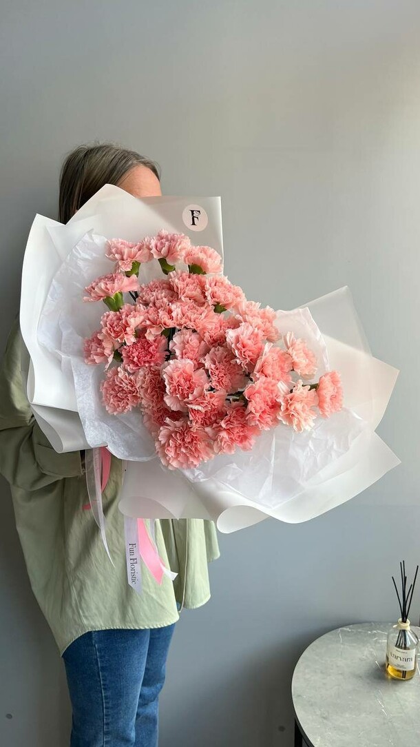 Букет из розовых диантусов, артикул F1509846 - 7900 рублей, доставка по городу. Flawery - доставка цветов