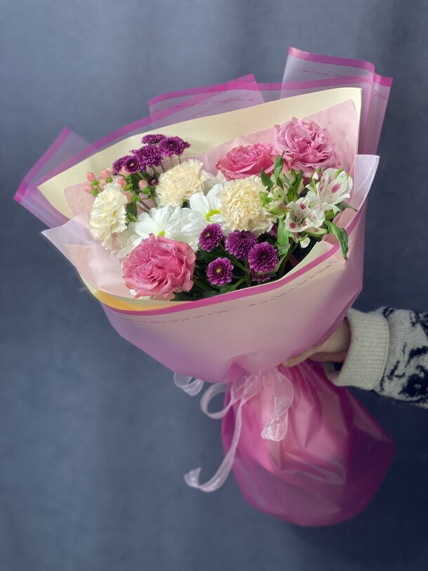 Букет «фиалковый туман», артикул F1534499 - 4450 рублей, доставка по городу. Flawery - доставка цветов