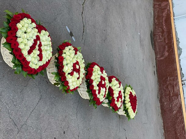 501 роза из имён, артикул F1066941 - 200001 рублей, доставка по городу. Flawery - доставка цветов