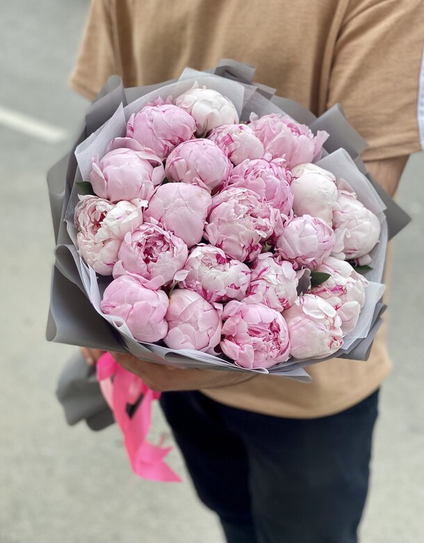 21 sarah bernhardt pion, артикул F1120130 - 29797 рублей, доставка по городу. Flawery - доставка цветов