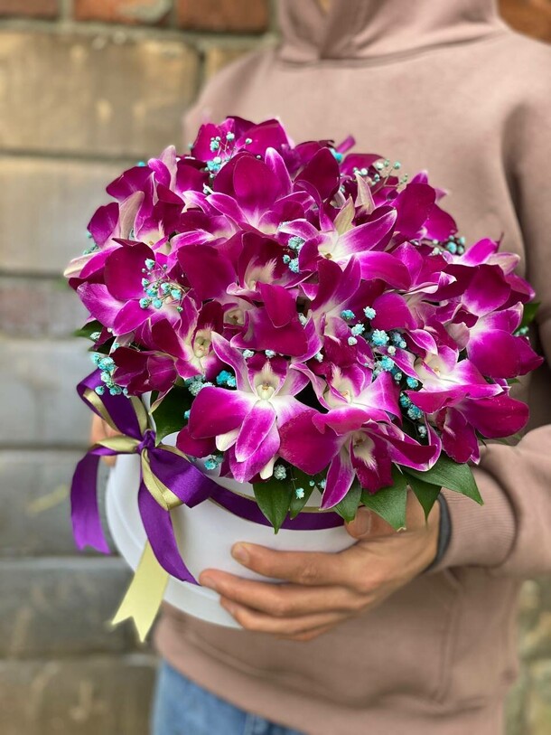 Фиолетовая нежность 😍, артикул F1151395 - 5990 рублей, доставка по городу. Flawery - доставка цветов