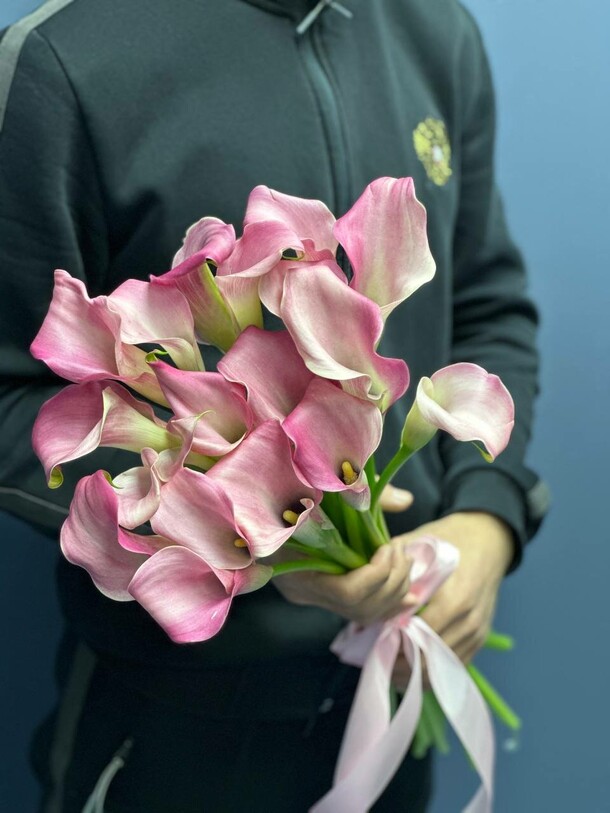 Розовая калла, артикул F1162657 - 19766 рублей, доставка по городу. Flawery - доставка цветов