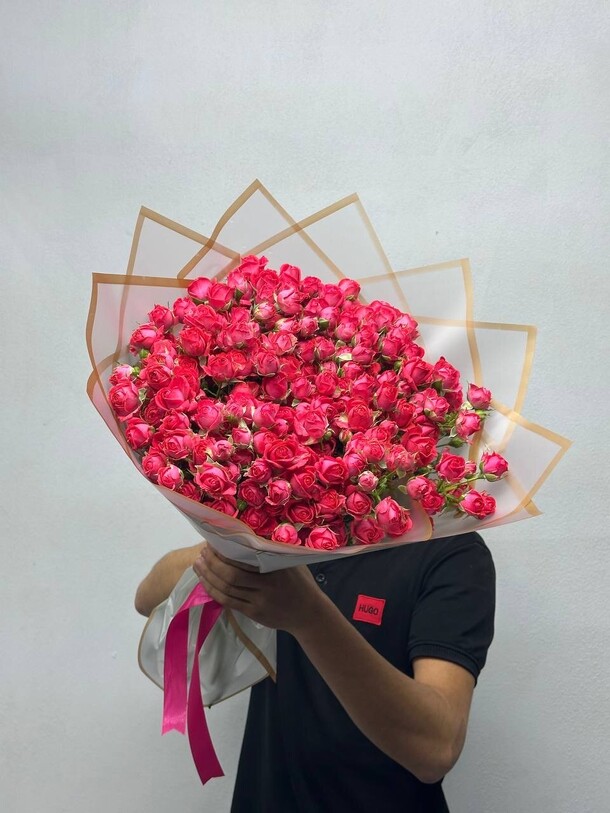 Кустовая роза, артикул F1305345 - 16104 рублей, доставка по городу. Flawery - доставка цветов