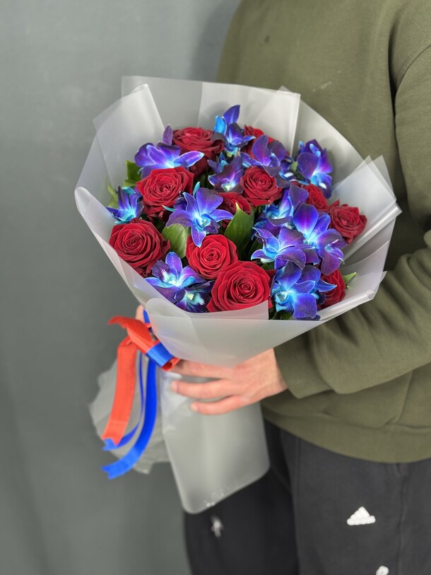 Ты мой космос 🚀, артикул F1382977 - 5900 рублей, доставка по городу. Flawery - доставка цветов