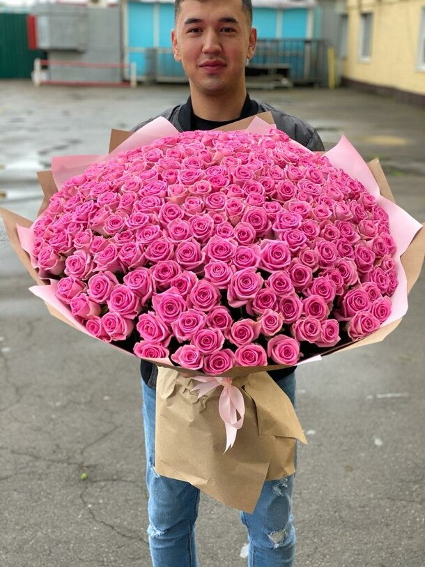 201 розовая роза., артикул F97577 - 80524 рублей, доставка по городу. Flawery - доставка цветов