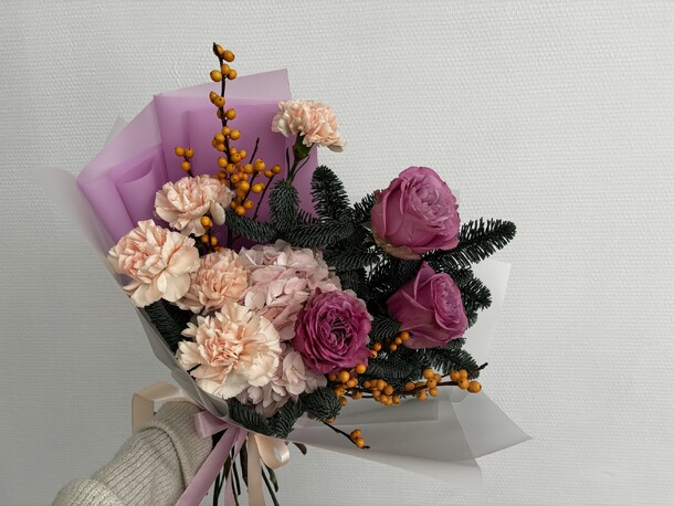 Зимний микс, артикул F1504752 - 4560 рублей, доставка по городу. Flawery - доставка цветов