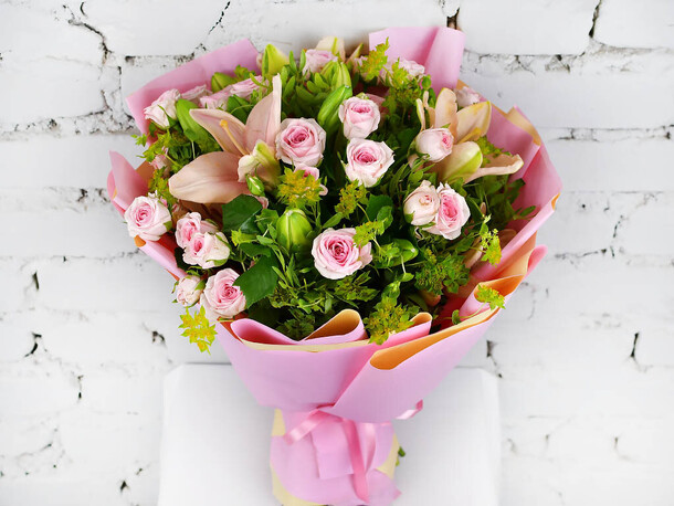 Букет первая любовь, артикул F1148678 - 4390 рублей, доставка по городу. Flawery - доставка цветов