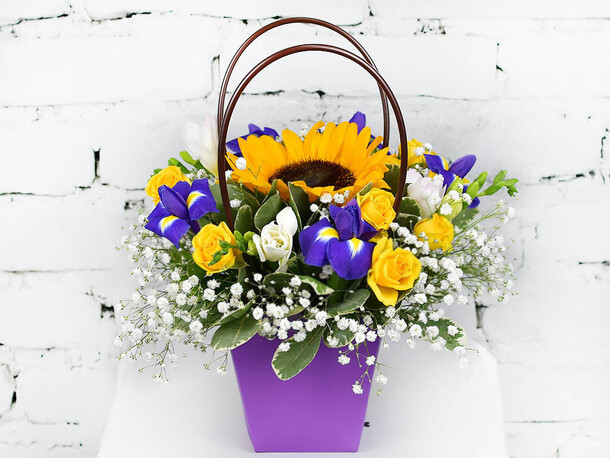 Композиция летний вечер, артикул F1150499 - 4169 рублей, доставка по городу. Flawery - доставка цветов