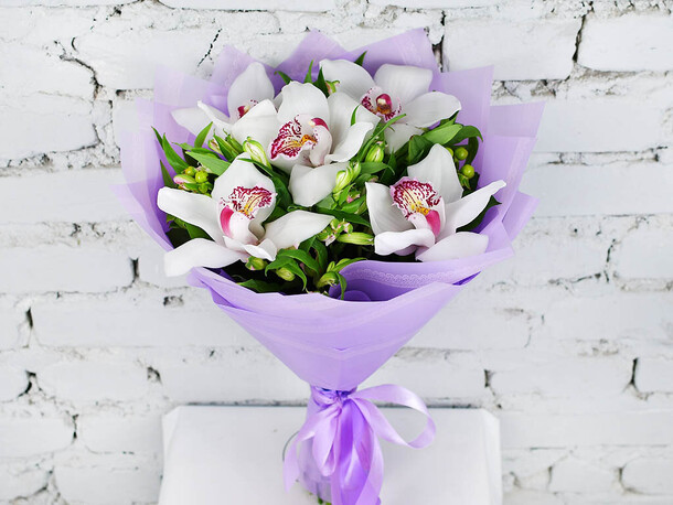 Букет белая магия, артикул F1169099 - 5976 рублей, доставка по городу. Flawery - доставка цветов