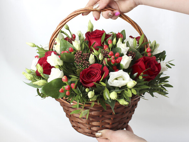 Композиция оттенки любви, артикул F1191914 - 4939 рублей, доставка по городу. Flawery - доставка цветов