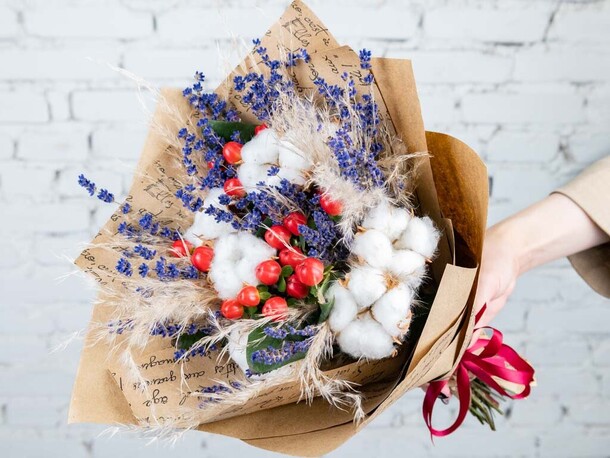 Букет парижский аромат, артикул F1220806 - 2990 рублей, доставка по городу. Flawery - доставка цветов