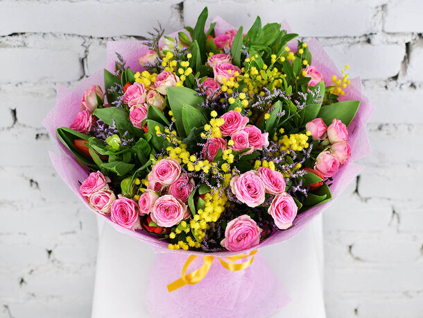 Букет весеннее настроение, артикул F1259152 - 4775 рублей, доставка по городу. Flawery - доставка цветов