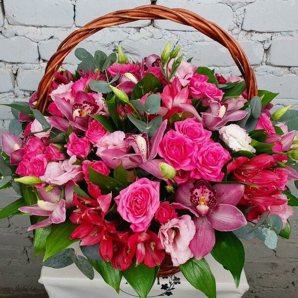 Композиция афродита, артикул F1338876 - 12089 рублей, доставка по городу. Flawery - доставка цветов