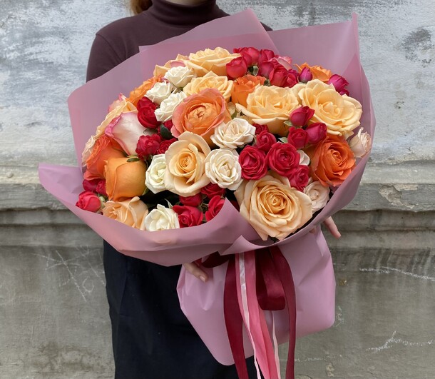 Роскошный микс, артикул F1252539 - 9000 рублей, доставка по городу. Flawery - доставка цветов
